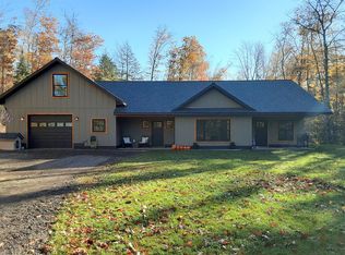 46860 Lower Point Mills Rd, Hancock, MI 49930