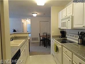 4th image of 15000 Lenox Dr