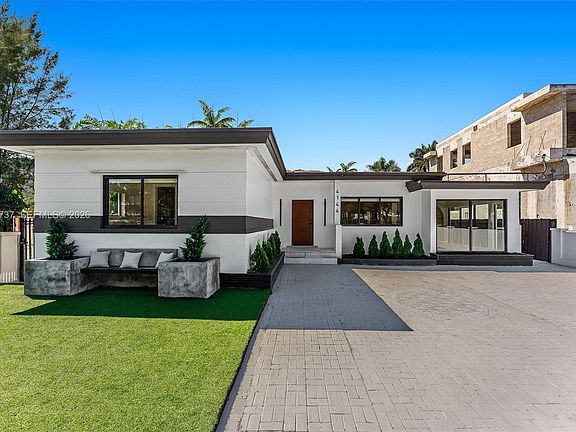 3rd image of 4144 Alton Rd