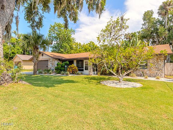 3rd image of 502 Sandy Oaks Blvd