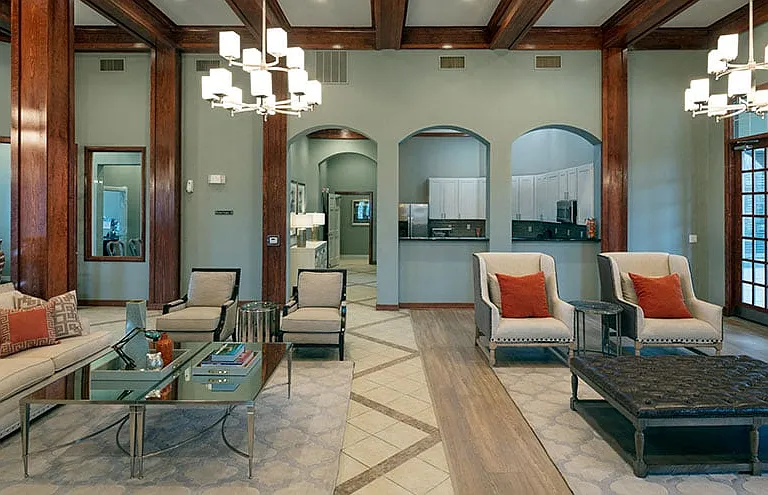The Manor Homes of Arborwalk Apartments — Photo 13