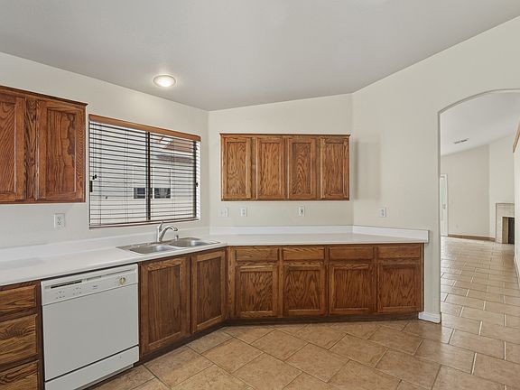 4th image of 8411 Green Cedar Dr