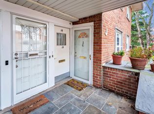 200 S Middle Neck Rd APT J6, Great Neck, NY 11021