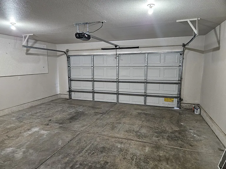 1033 Monterra Ln — Photo 13