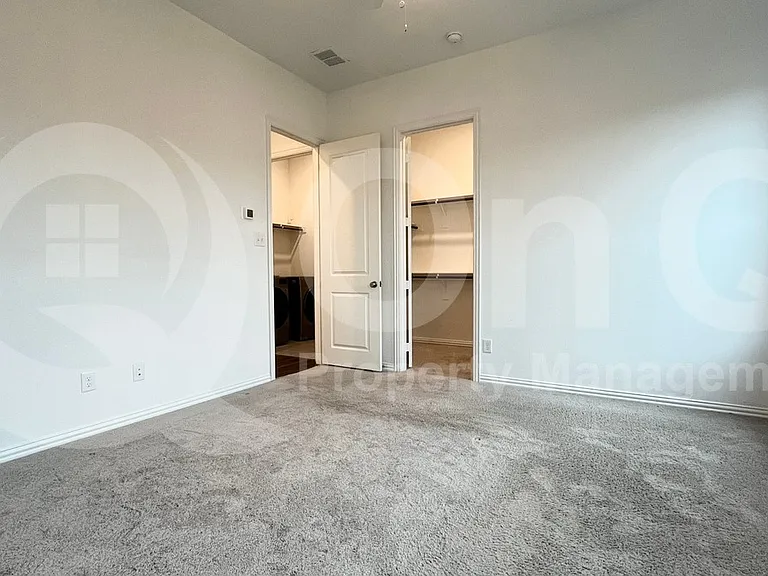 7529 Regal Ln — Photo 12