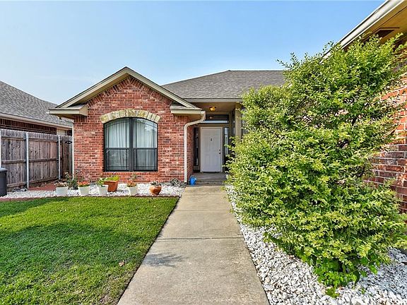 2nd image of 4840 Montrose Dr