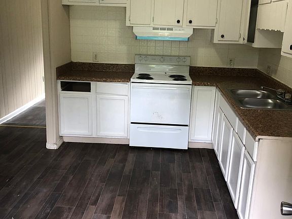2nd image of 431 Coleman Ave #1