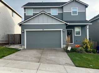 988 NE Wildwood Dr, Estacada, OR