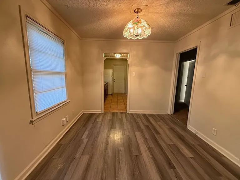 3250 College St — Photo 4