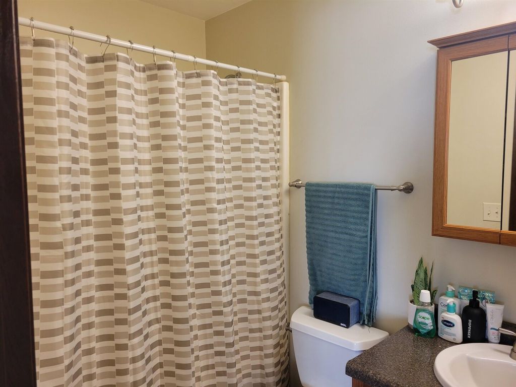 1249 48th Ave APT 19, East Moline, IL - View 6