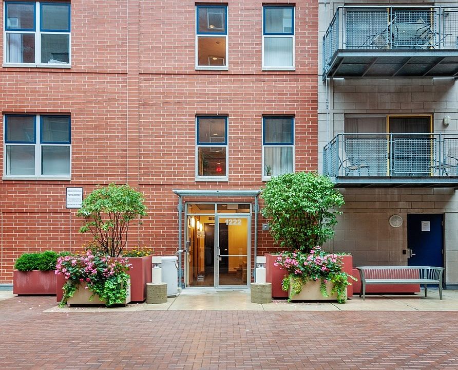 1st image of 1222 Chicago Ave APT 502