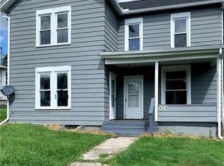424 Lincoln St, Sharon, PA 16146