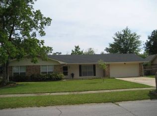 2702 English Dr, Ocean Springs, MS 39564