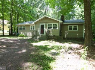 113 Marthas Ln, Pocono Lake, PA 18347