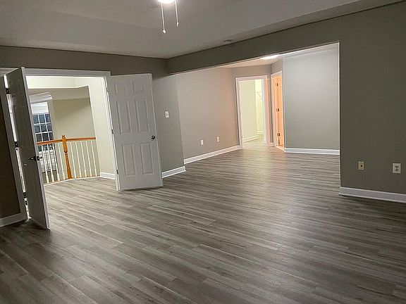 5th image of 6208 Waterlily Ct