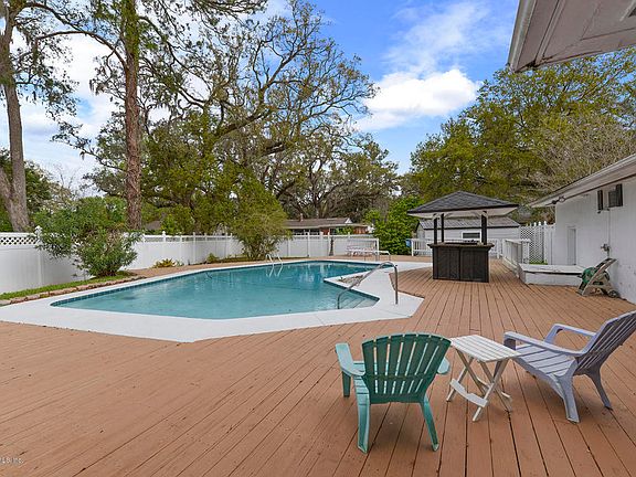 2nd image of 3526 San Jose Blvd