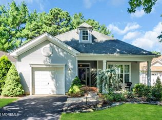 22 Amberwinds Court, Lakewood, NJ 08701