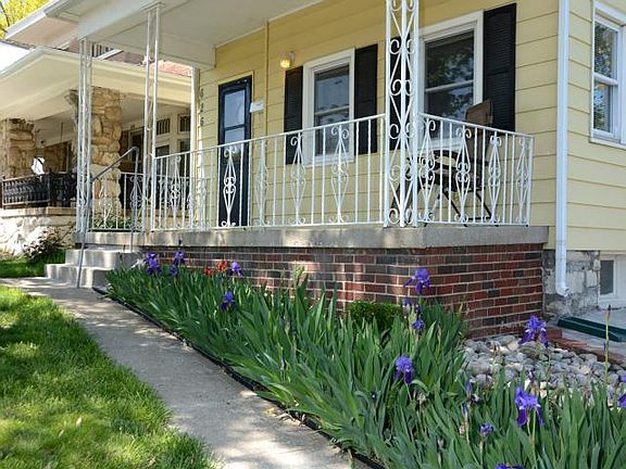 3rd image of 626 Sandusky Ave