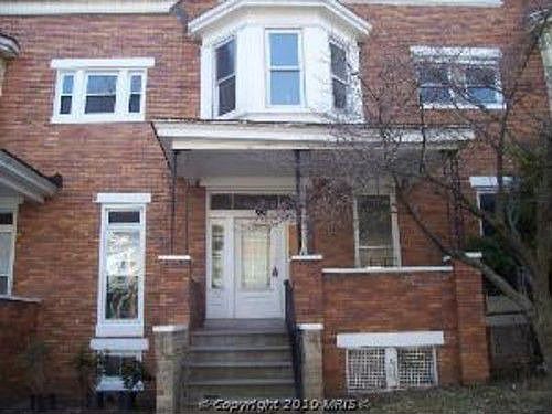 2nd image of 813 Brooks Ln