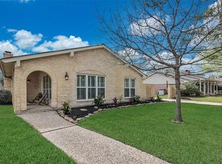10623 Holly Springs Dr, Houston, TX 77042