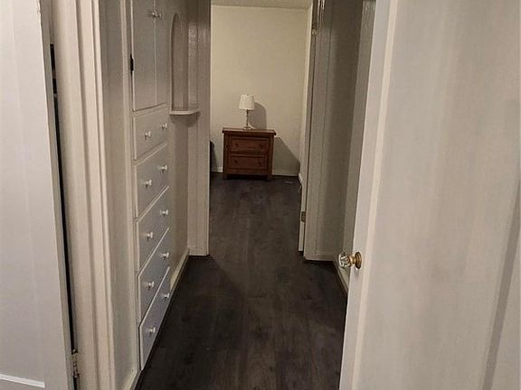 5th image of 65 Gurnsey Ave