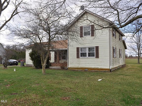 3rd image of 8500 Township Road 254