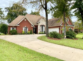 201 Grinders Pl, Vicksburg, MS 39180