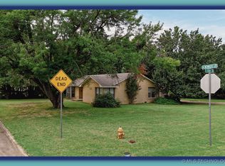 700 W Kings Rd, Ada, OK 74820
