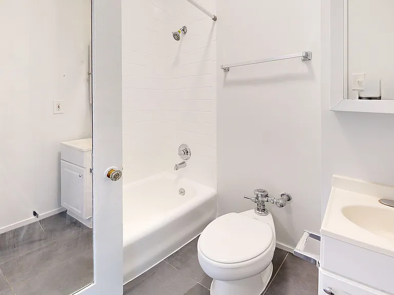 729 Ellis St #509 — Photo 7