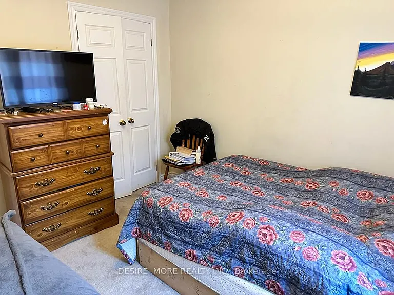 54 Mayfair Dr N #SE — Photo 22