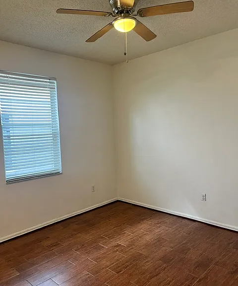 4830 Windingbrook Trl — Photo 13