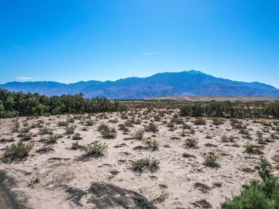 1 Artesia Rd, Desert Hot Springs, CA, 92241