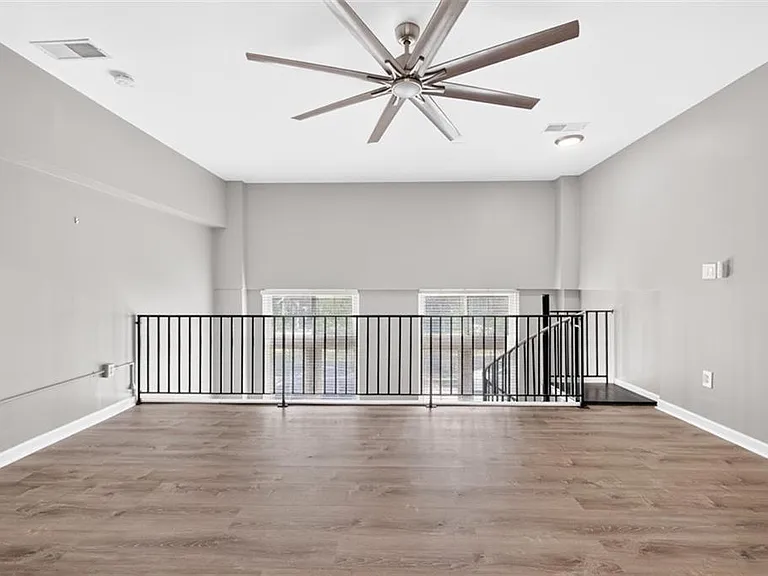 1031 State St NW #209 — Photo 19