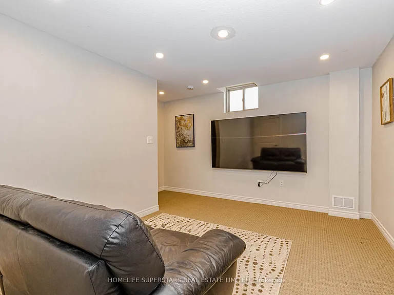 94 Forest Creek Dr — Photo 37