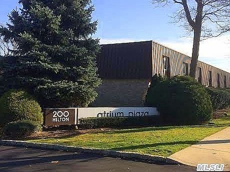 1st image of 200-65 Hilton Ave