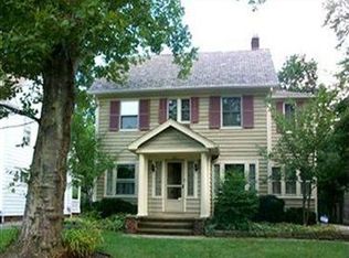 3101 Warrington Rd, Shaker Heights, OH 44120