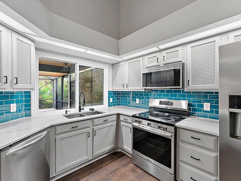 10440 SE Jupiter Narrows Dr — Photo 14