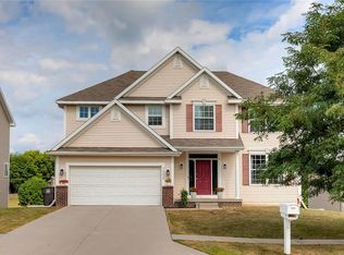 7008 Sweetwater Dr, Des Moines, IA 50320