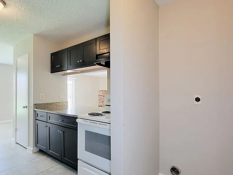 8530 Quail Burg Ln — Photo 19