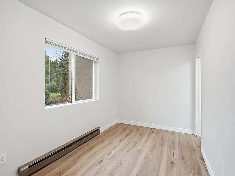 3102 E 27th Ave — Photo 10