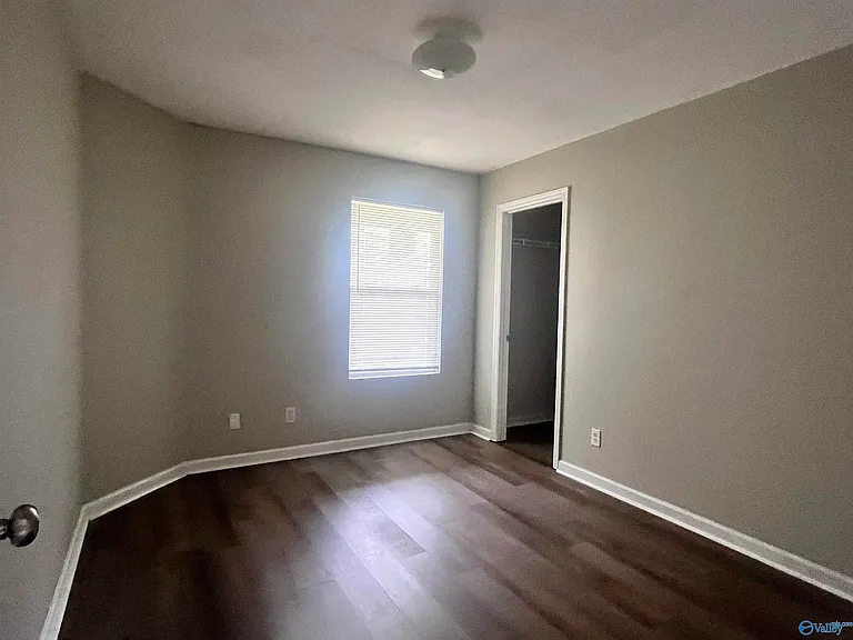 15281 Tyler Mill Dr — Photo 9