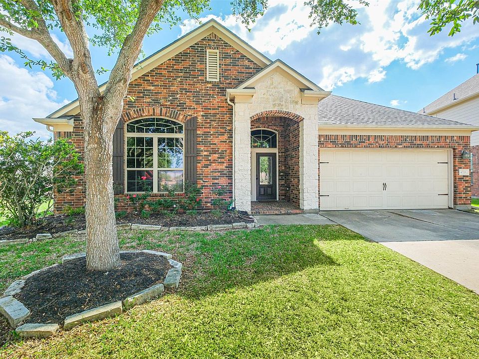 1st image of 4718 Sedgewood Dr