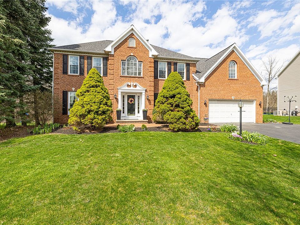 1st image of 14 Princeton Ln