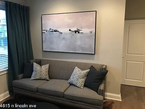 3rd image of 4615 N Lincoln Ave #618