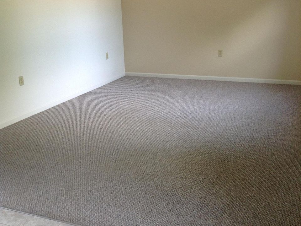 Knollwood Apartments 12 Knollwood Dr Brewer ME Zillow