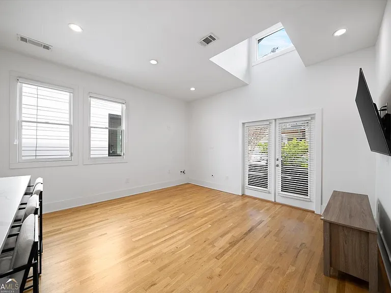 655 McGruder St NE — Photo 24