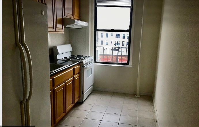 1st image of 2409 27th St #3F