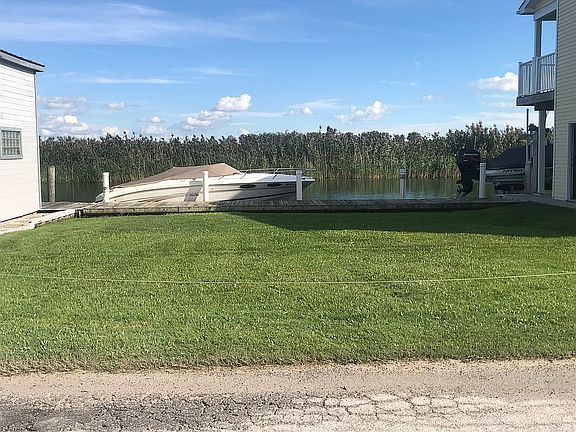 4th image of 8384 Anchor Bay Dr