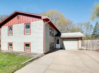 3439 McKnight Rd N, White Bear Lake, MN 55110