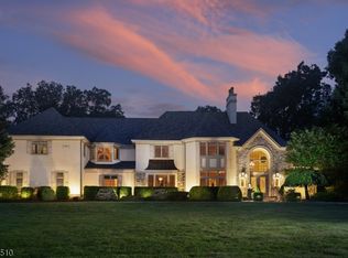 6 Lexington Dr, Warren, NJ 07059